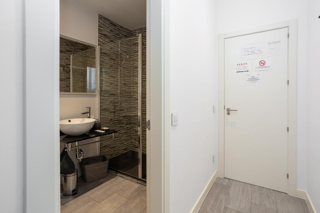 Alma Suites Мадрид Екстериор снимка