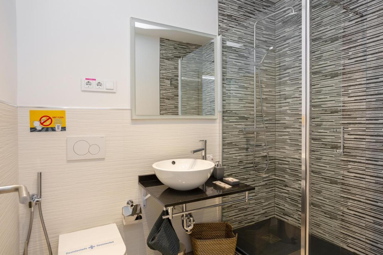 Alma Suites Мадрид Екстериор снимка