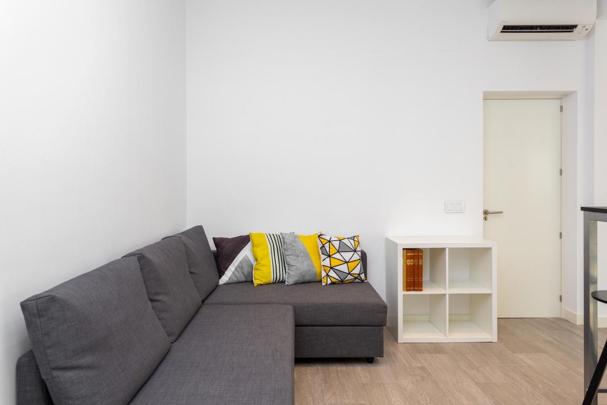 Alma Suites Мадрид Екстериор снимка